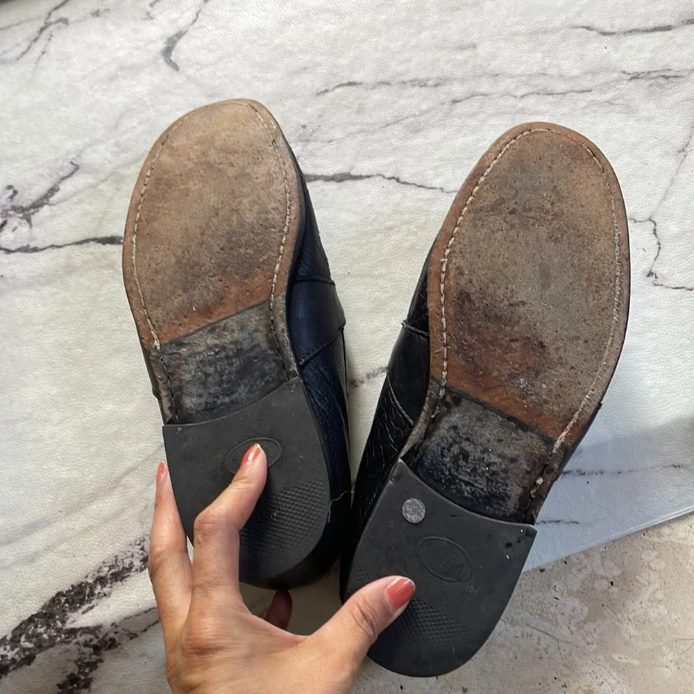 Johnston & Murphy black leather shoes